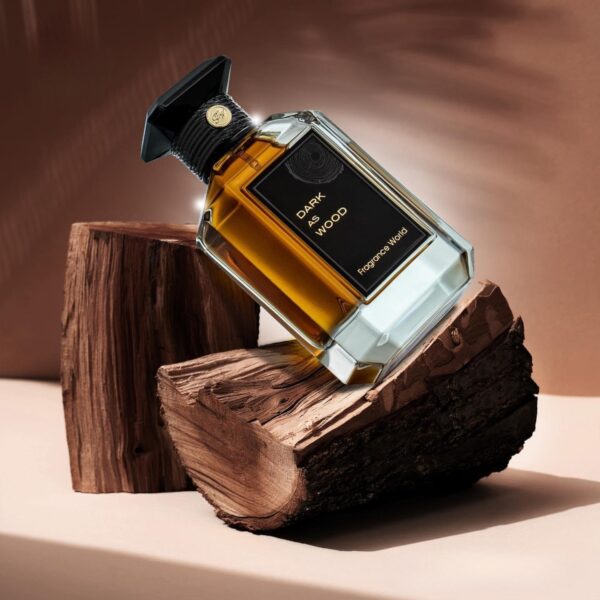 Dark As Wood Fragrance World בהשראת Bois dArmenie Guerlain בושם יוניסקס1